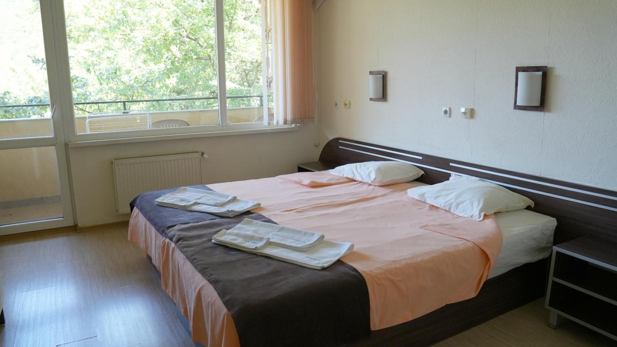 Balneo Comlex Medica Narechen Hotel Narechenski Bani Buitenkant foto