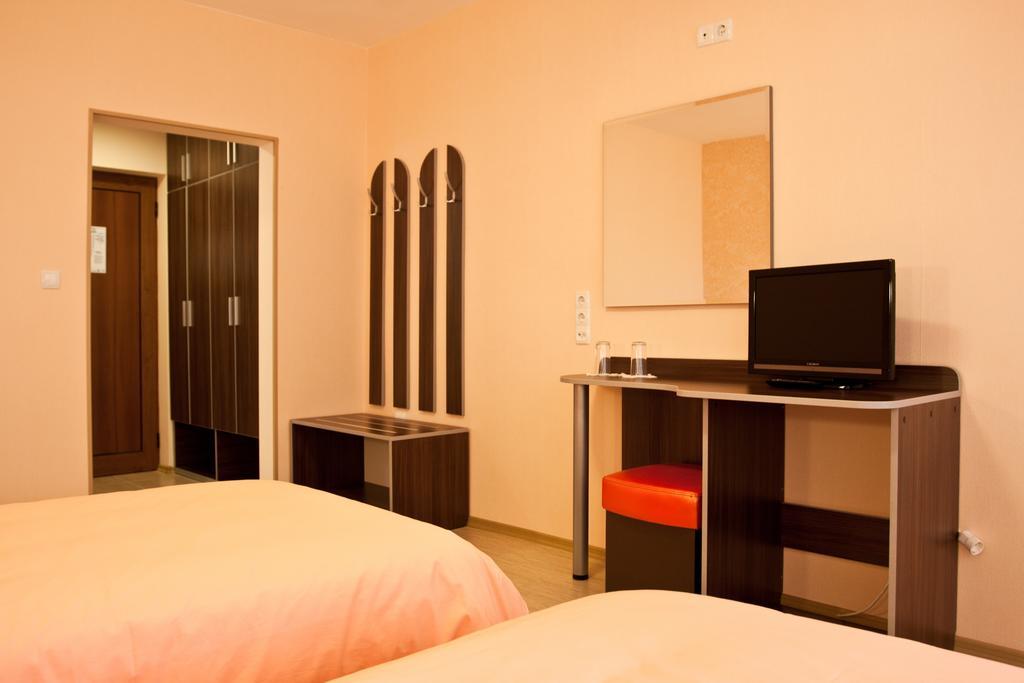 Balneo Comlex Medica Narechen Hotel Narechenski Bani Kamer foto